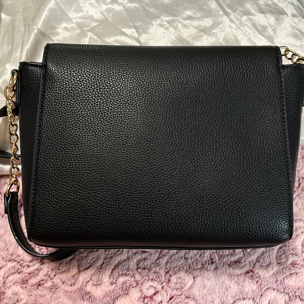Ellen Tracy Crossbody - Picture 3 of 13